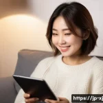 사용자 세그먼트를 통한 ROI 극대화 전략 - **Prompt**: A cozy and warmly lit indoor scene featuring a Japanese woman in her mid-30s. She is com...